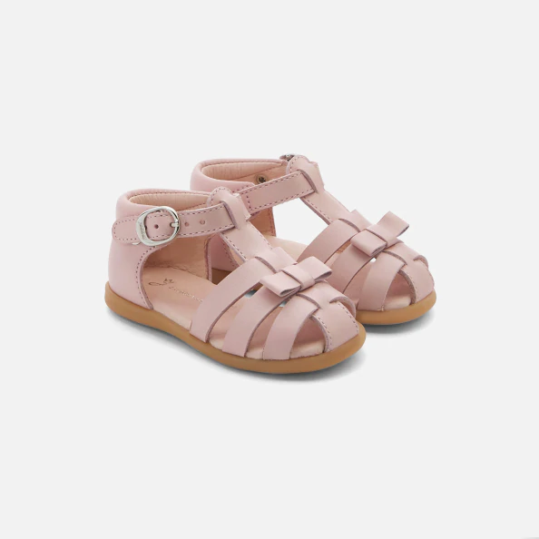 Baby girl leather sandals