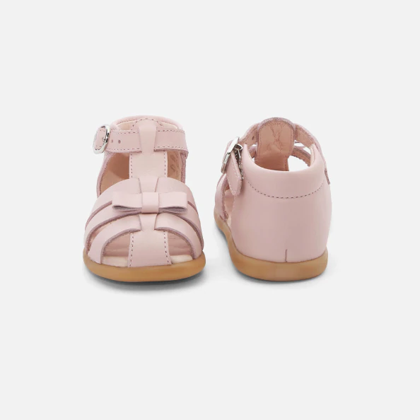 Baby girl leather sandals