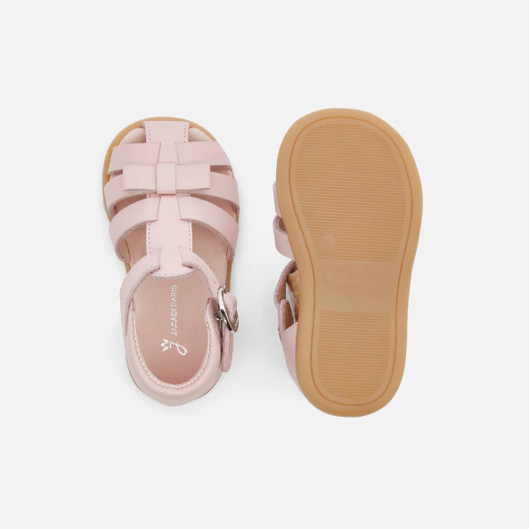 Baby girl leather sandals